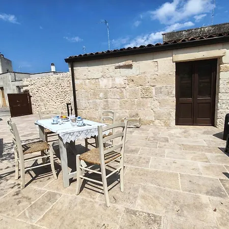 San Giorgio Boutique With Airco - Happy Appartement Martano